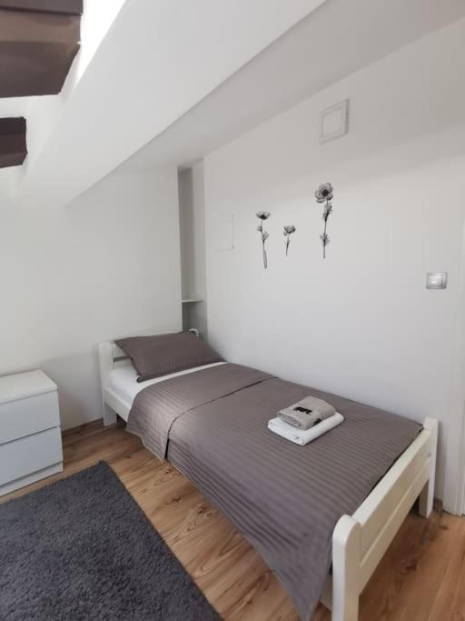 Loft Apartment Пула Экстерьер фото